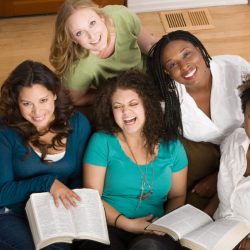 Borse di studio per studentesse delle Università Pontificie Romane