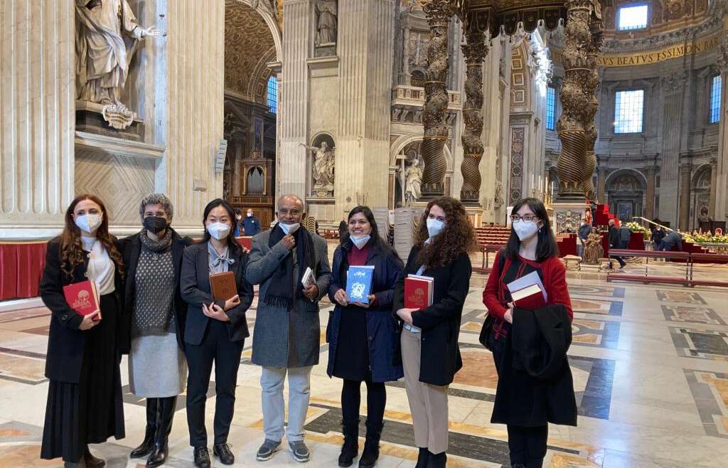Five female readers instituted by the Pope